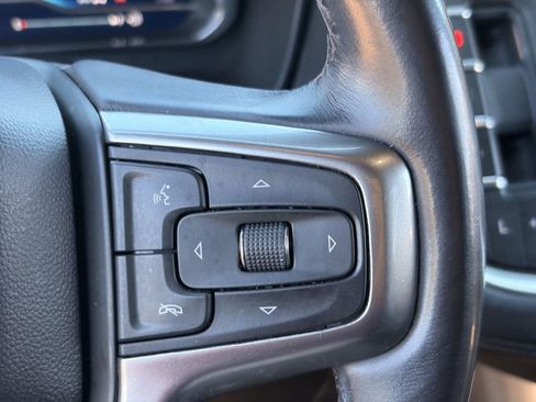 Used 2022 Chevrolet Tahoe Z71 w/ Luxury Package AWD/4WD image 28
