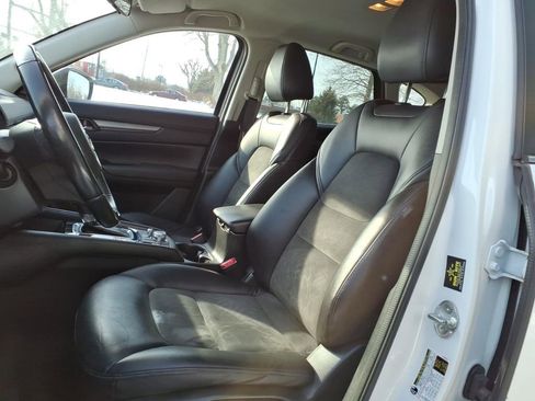 Used 2018 MAZDA CX-5 Touring image 12