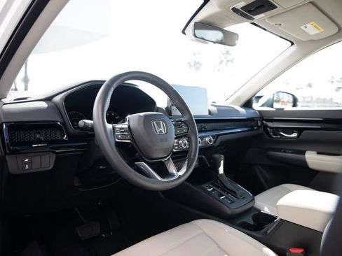 Used 2024 Honda CR-V EX-L image 9