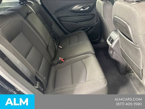 Used 2024 GMC Terrain SLE AWD/4WD image 18