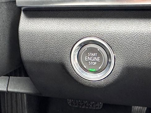 New 2027 GMC Terrain Elevation w/ Elevation Premium Package AWD/4WD image 32