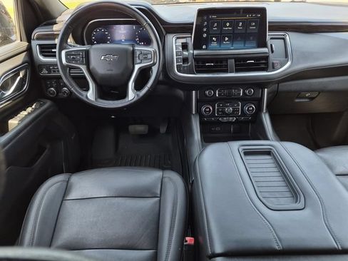 Used 2022 Chevrolet Suburban Z71 AWD/4WD image 29