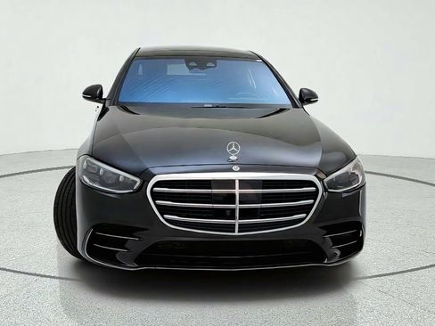 Certified 2025 Mercedes-Benz S 580 4MATIC Sedan image 3