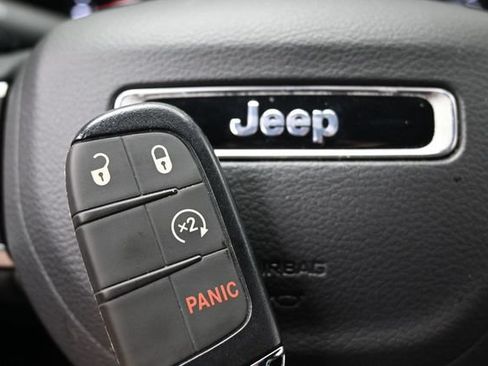 Used 2025 Jeep Compass Limited AWD/4WD image 47