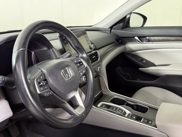 Used 2020 Honda Accord Touring image 16