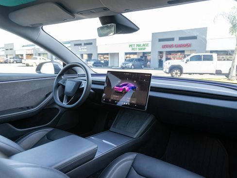 Used 2025 Tesla Model 3 Long Range image 30