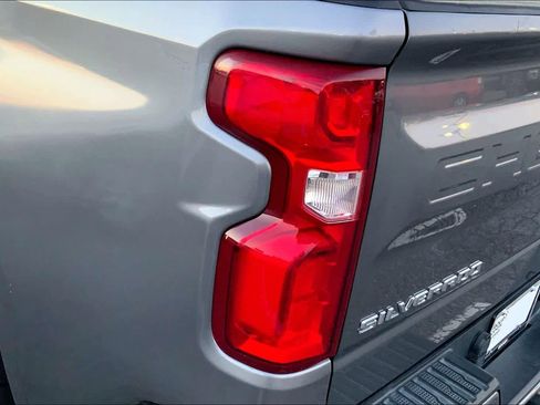 Used 2020 Chevrolet Silverado 1500 Custom w/ Custom Value Package RWD image 26