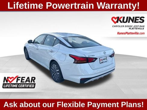 Used 2023 Nissan Altima 2.5 SV image 7