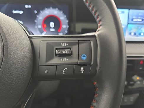 Used 2025 Nissan Kicks SR image 34