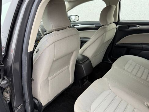 Used 2018 Ford Fusion S image 22