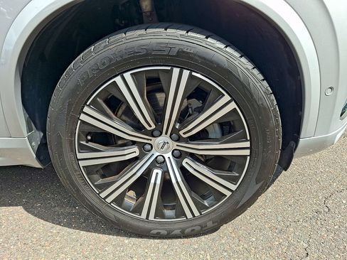 Used 2023 Volvo XC90 B5 Plus AWD/4WD image 11