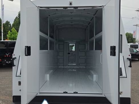 New 2027 Ford E-450 and Econoline 450 Super Duty w/ Power Equipment Group RWD image 8