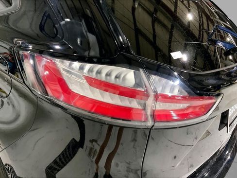 Used 2022 Ford Edge ST-Line AWD/4WD image 29