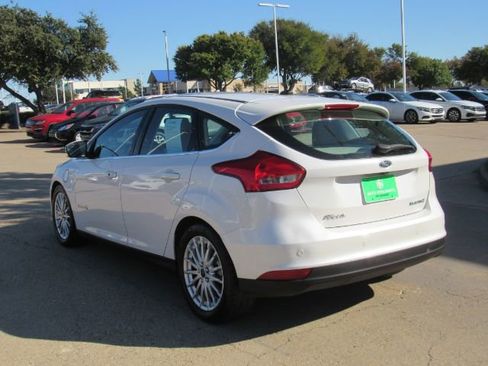 Used 2016 Ford Focus Electric Hatchback image 9