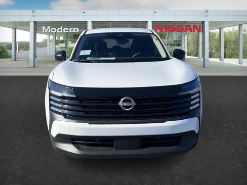 New 2026 Nissan Kicks S image 8