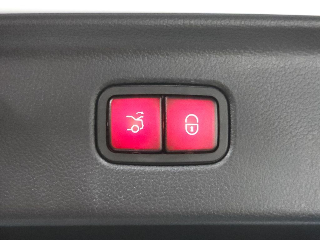 Certified 2025 Mercedes-Benz S 580 4MATIC Sedan image 33