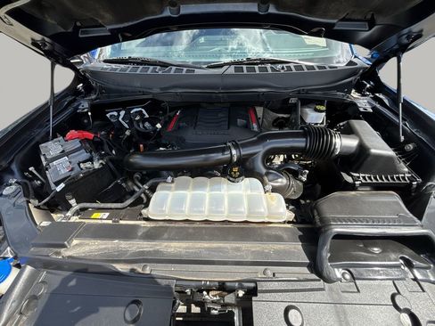 Used 2022 Ford F150 Raptor w/ Convenience Package image 30