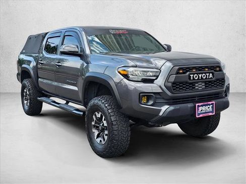 Used 2021 Toyota Tacoma TRD Off-Road AWD/4WD image 7