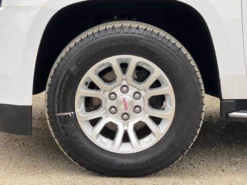 Used 2019 GMC Yukon XL SLT image 28