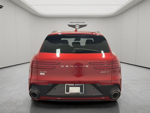 Used 2022 Genesis GV70 3.5T Sport w/ Sport Prestige Package AWD/4WD image 4