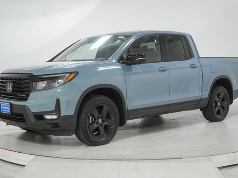 Used 2023 Honda Ridgeline Black Edition image 4