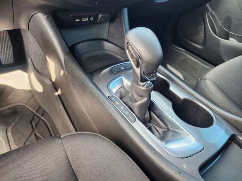 Used 2021 Chevrolet Malibu LS image 31