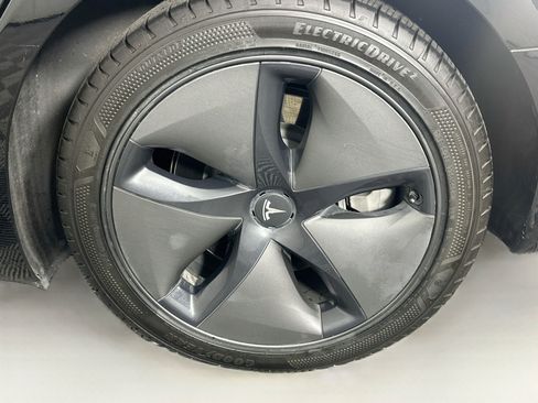 Used 2019 Tesla Model 3 Standard Range Plus RWD image 11