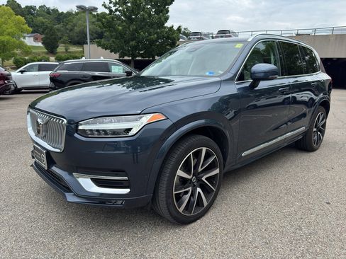 Used 2023 Volvo XC90 B6 Plus w/ Protection Package Premier AWD/4WD image 4
