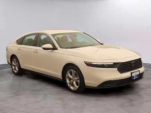 Certified 2024 Honda Accord LX image 3