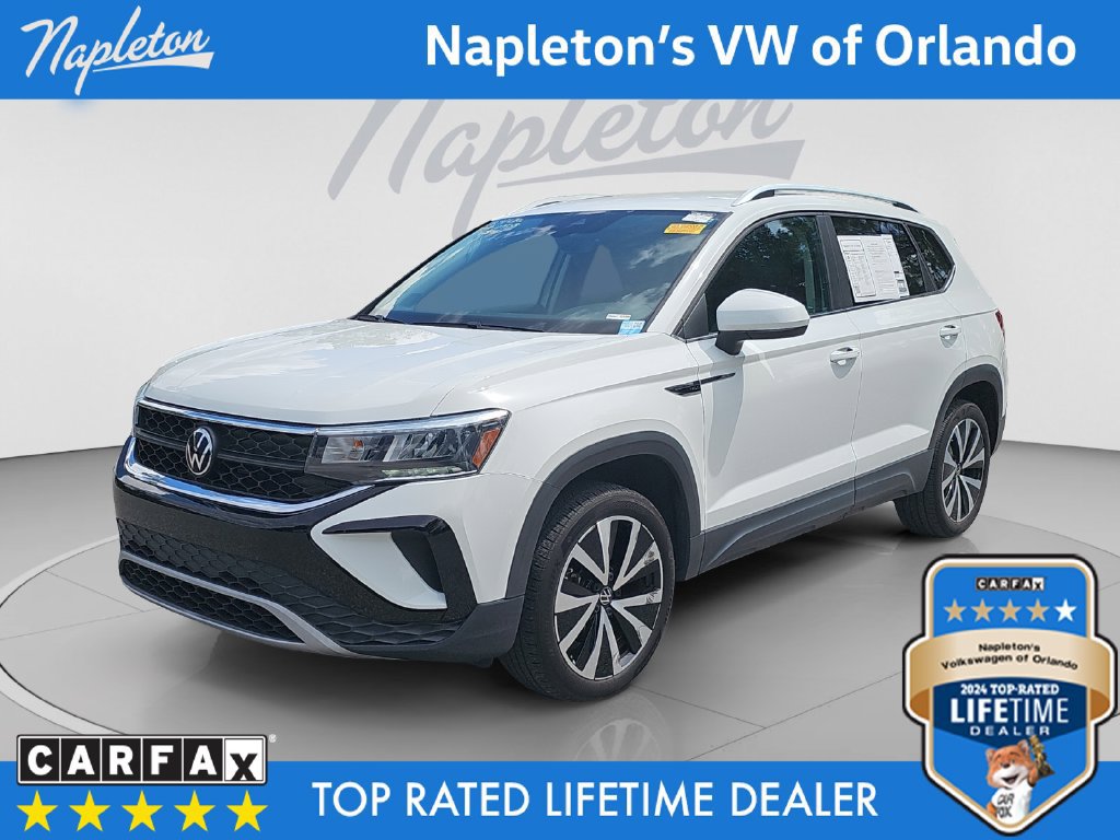Used 2023 Volkswagen Taos SE FWD image 1