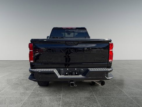New 2026 Chevrolet Silverado 2500 High Country w/ High Country Premium Package AWD/4WD image 4