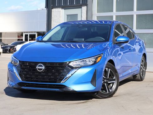 Used 2025 Nissan Sentra SV w/ All-Weather Package image 3