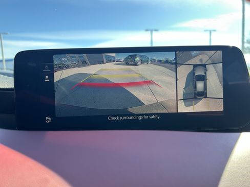 Certified 2025 MAZDA MAZDA3 Hatchback w/Premium Plus Pkg image 12