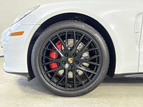 Certified 2023 Porsche Panamera 4S AWD/4WD image 13
