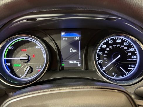 Used 2019 Toyota Camry LE FWD image 23