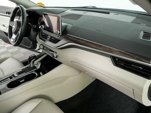 Used 2021 Nissan Altima 2.5 SL image 23