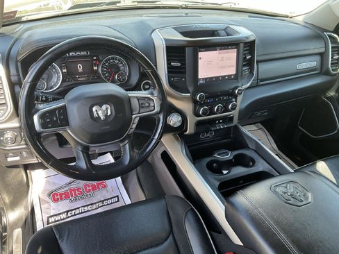 Used 2022 RAM 1500 Laramie AWD/4WD image 12