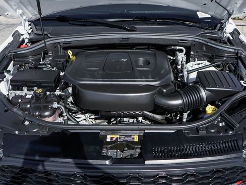 Used 2022 Dodge Durango GT image 13