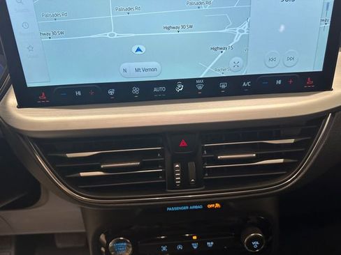 Used 2025 Ford Escape Platinum image 12