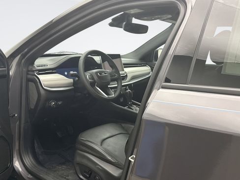 Used 2024 Jeep Compass Limited w/ Elite Group image 10