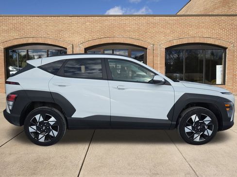 Certified 2025 Hyundai Kona SEL image 2