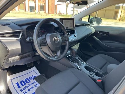 Used 2024 Toyota Corolla LE image 10