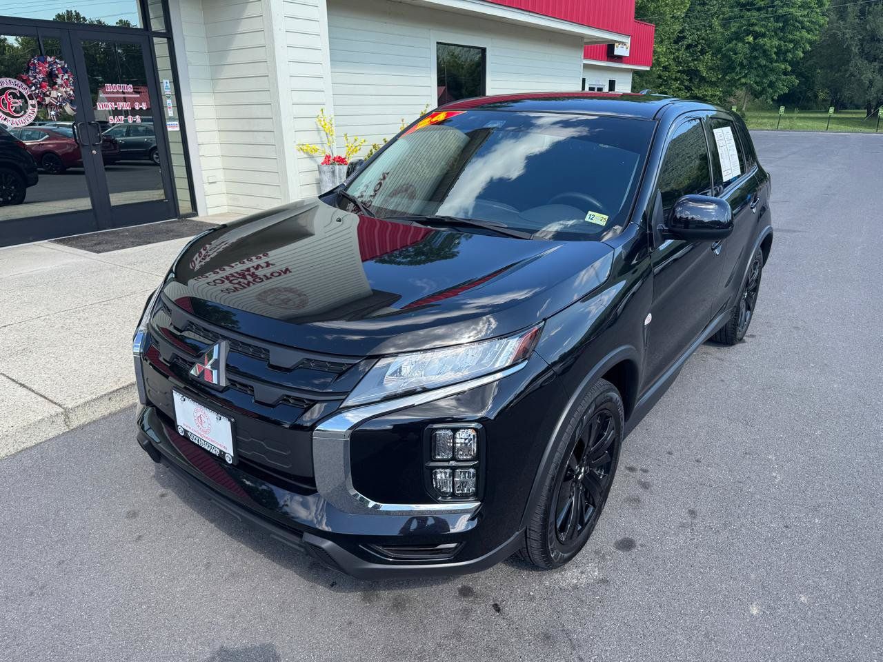 Used 2024 Mitsubishi Outlander Sport AWD image 3