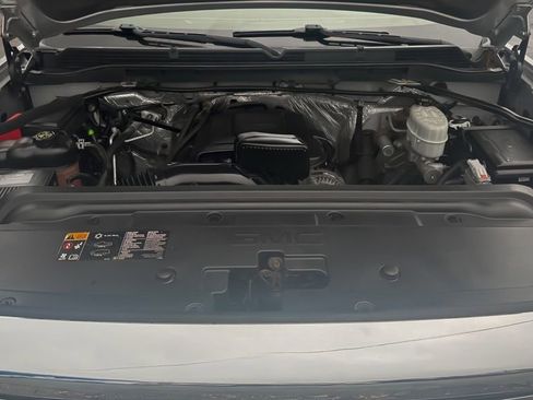 Used 2016 GMC Sierra 2500 SLT w/ Snow Plow Prep Package image 33