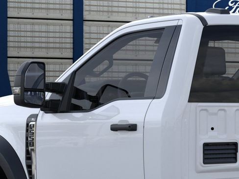 New 2026 Ford F550 2WD Regular Cab Super Duty image 22