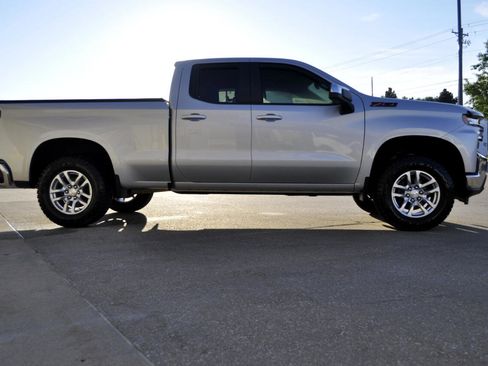 Used 2019 Chevrolet Silverado 1500 LT w/ All-Star Edition image 12