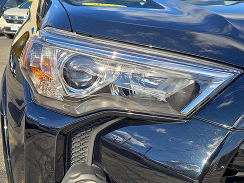 Used 2023 Toyota 4Runner TRD Off-Road Premium image 10