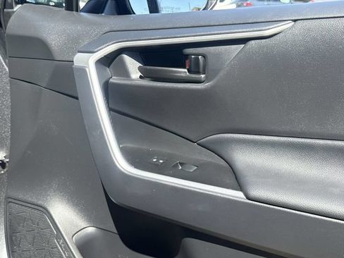 Used 2025 Toyota RAV4 LE FWD image 27