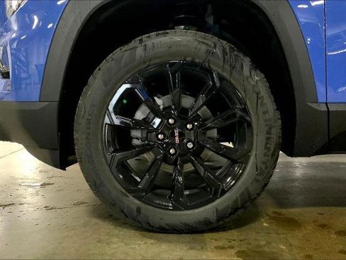 New 2026 GMC Terrain Elevation w/ Elevation Premium Package FWD image 6