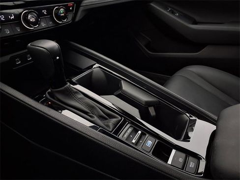 Certified 2024 Honda Accord EX-L image 18